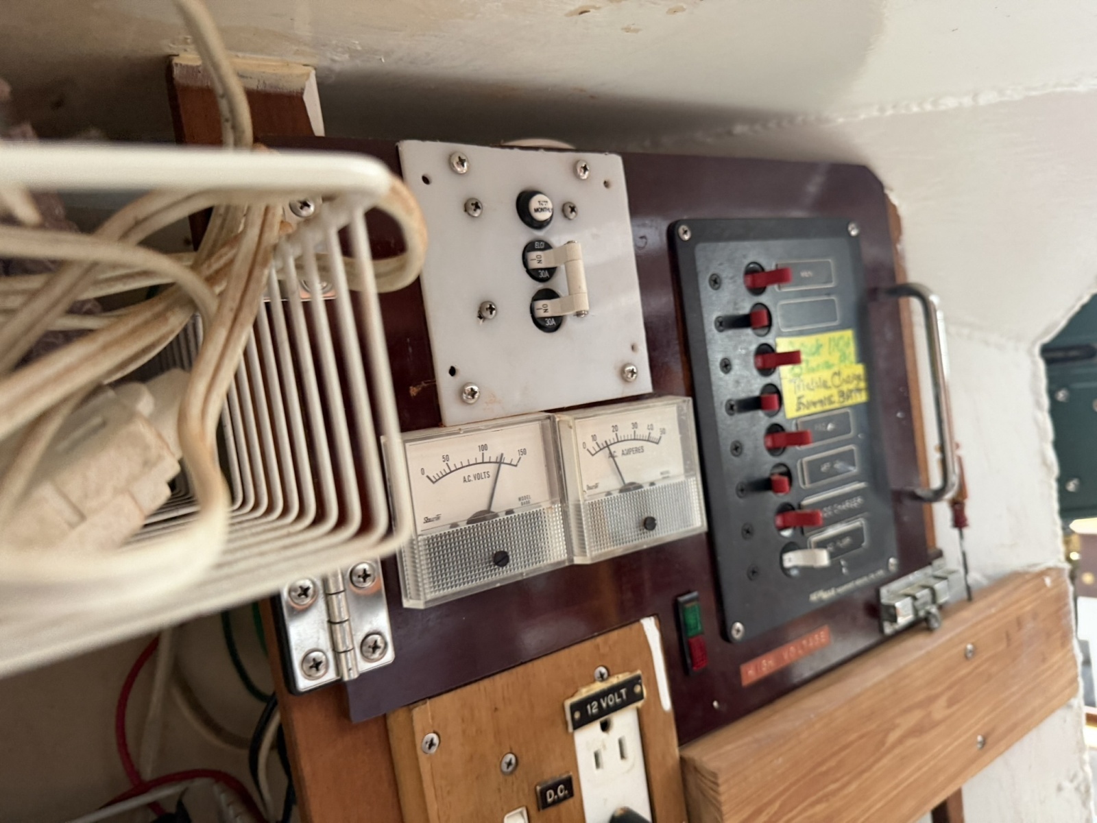 44ft Bruce Roberts Yacht For Sale