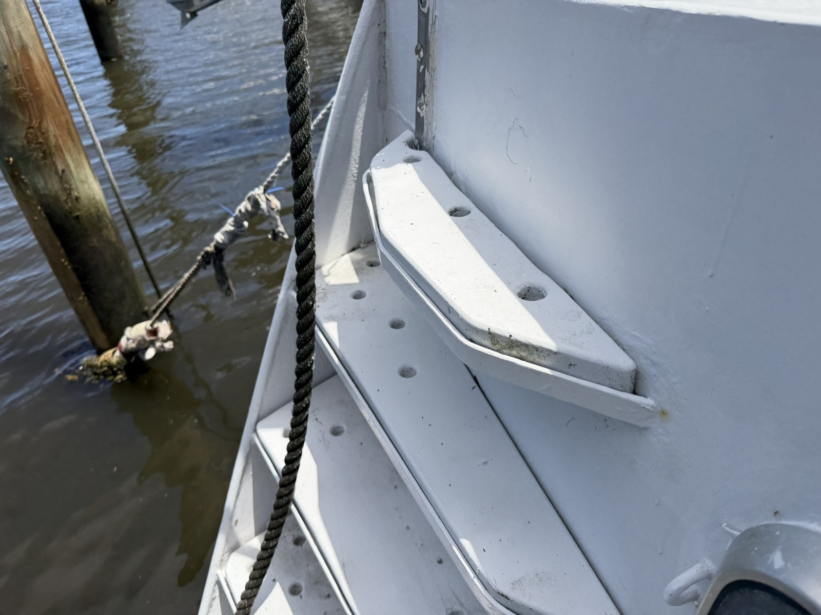 44ft Bruce Roberts Yacht For Sale