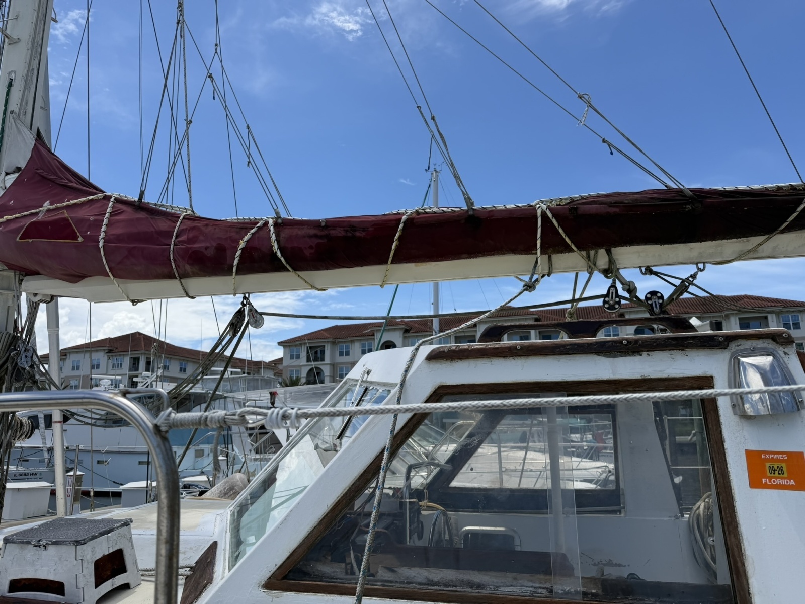 44ft Bruce Roberts Yacht For Sale