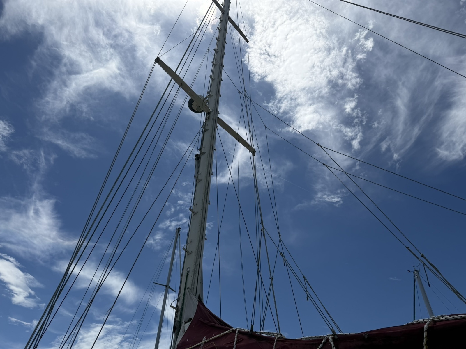 44ft Bruce Roberts Yacht For Sale