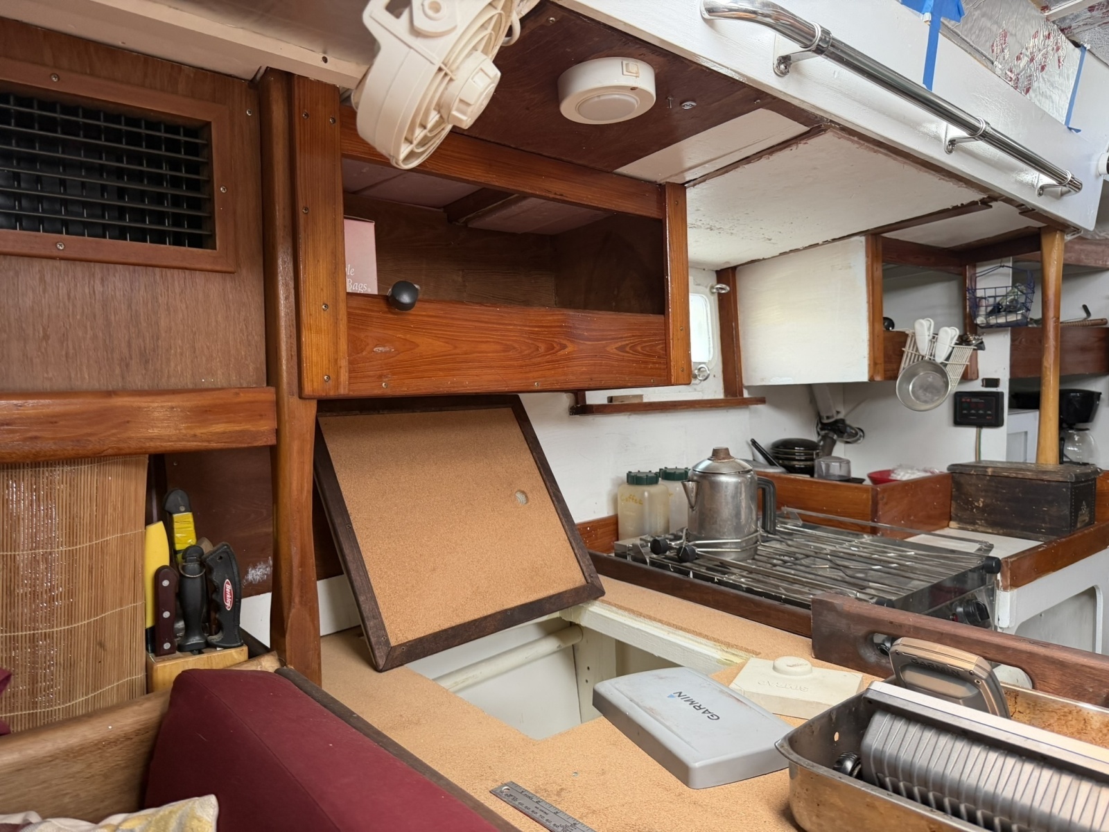 44ft Bruce Roberts Yacht For Sale