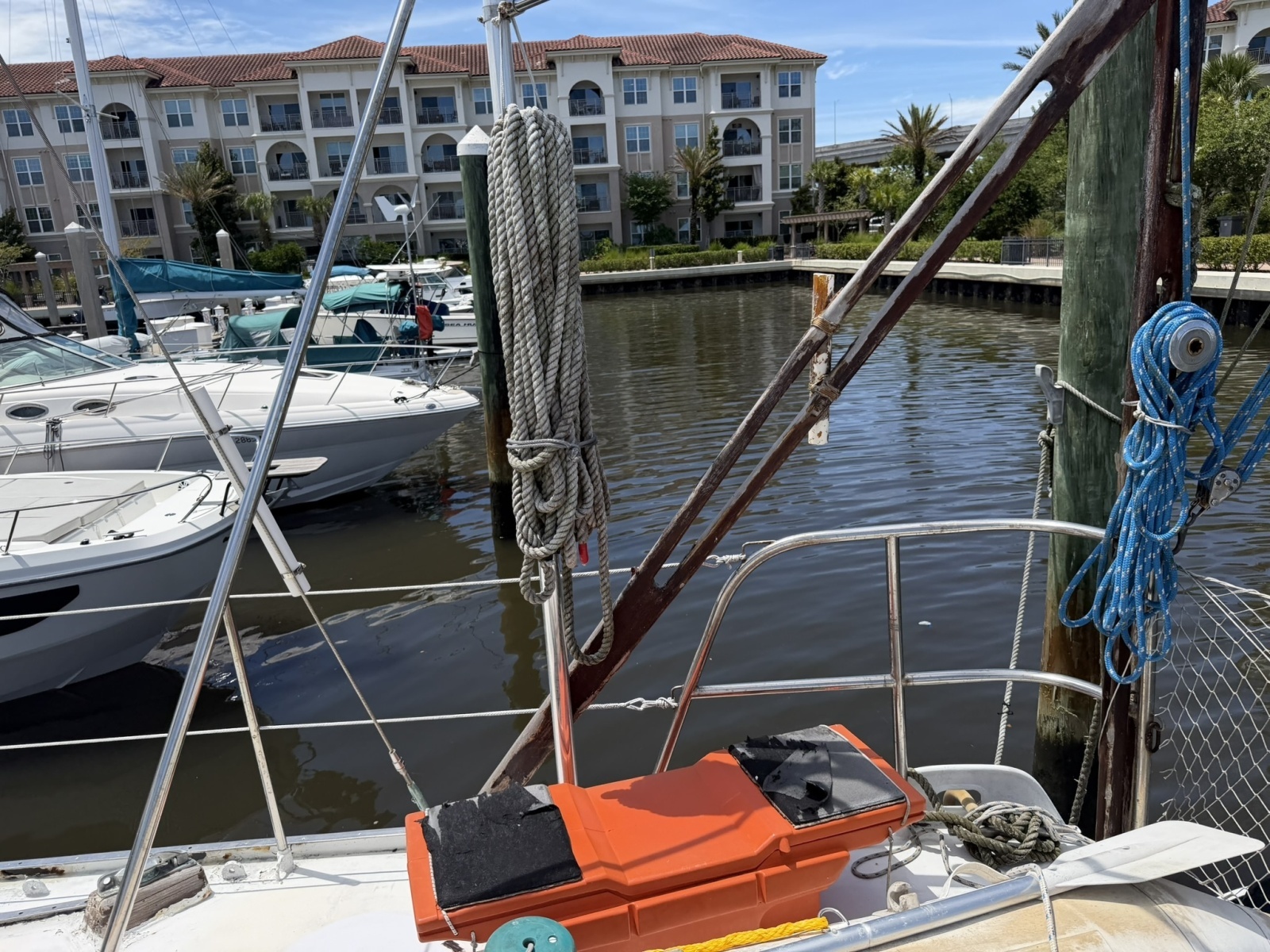44ft Bruce Roberts Yacht For Sale