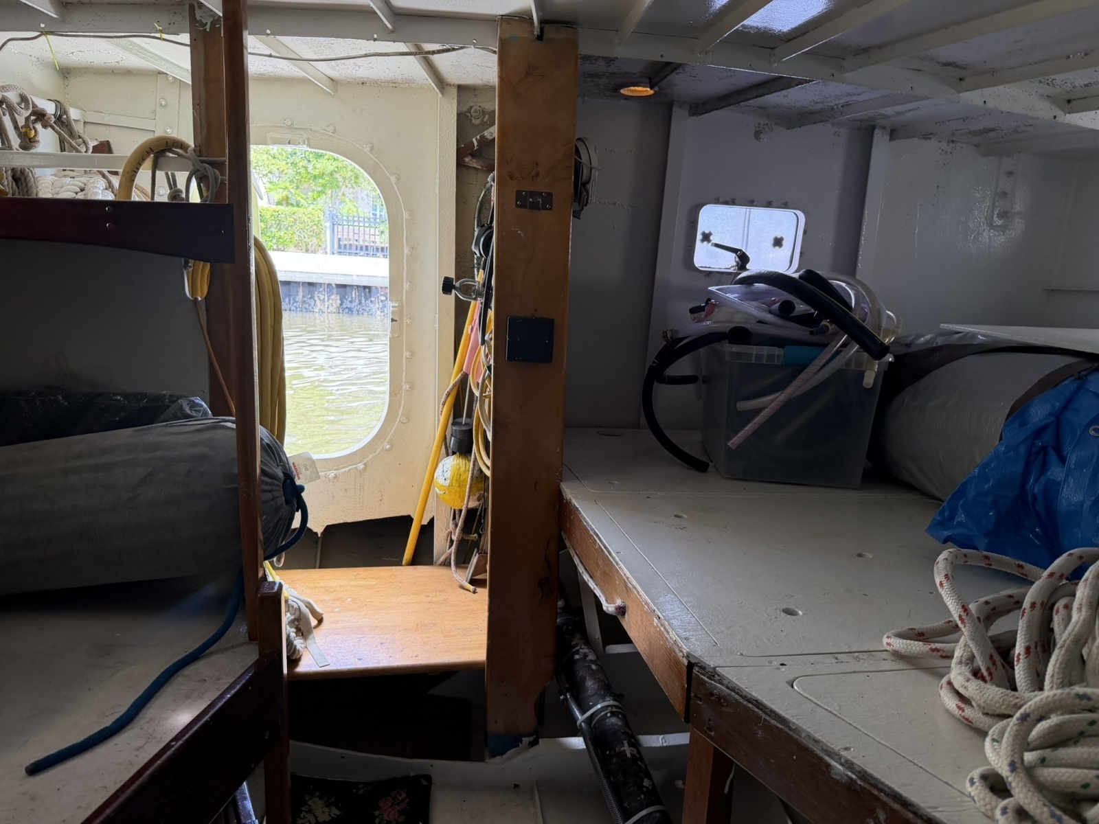 44ft Bruce Roberts Yacht For Sale