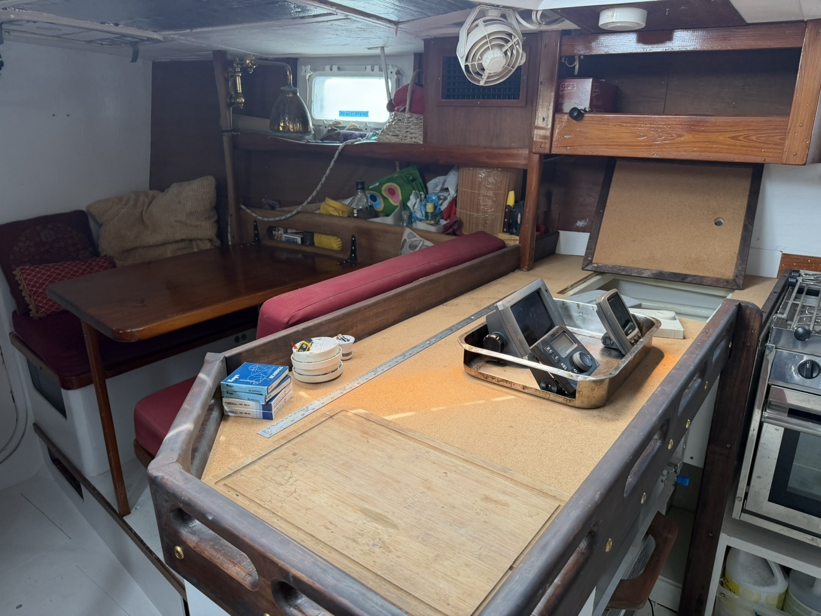 44ft Bruce Roberts Yacht For Sale