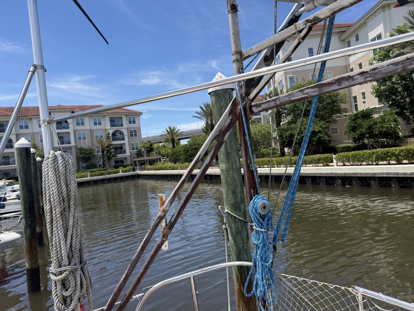 44ft Bruce Roberts Yacht For Sale