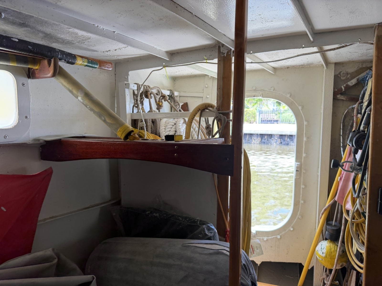 44ft Bruce Roberts Yacht For Sale