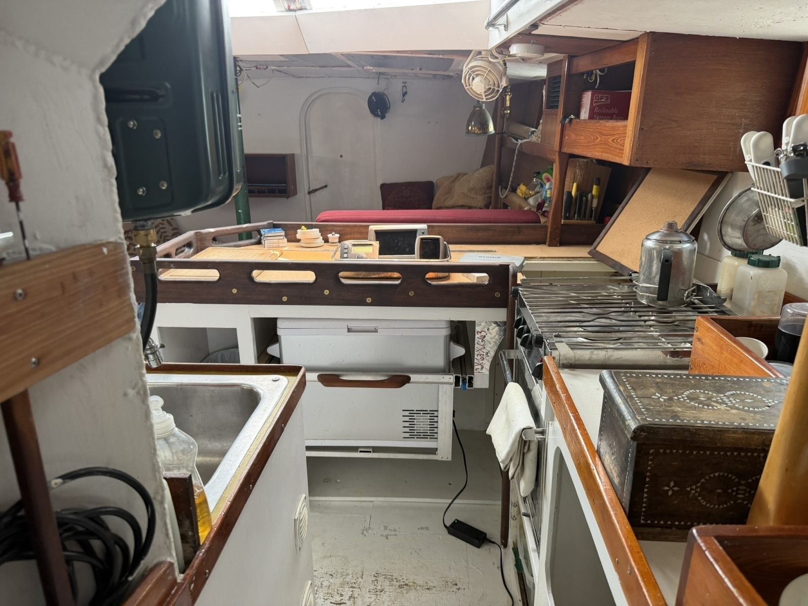 44ft Bruce Roberts Yacht For Sale
