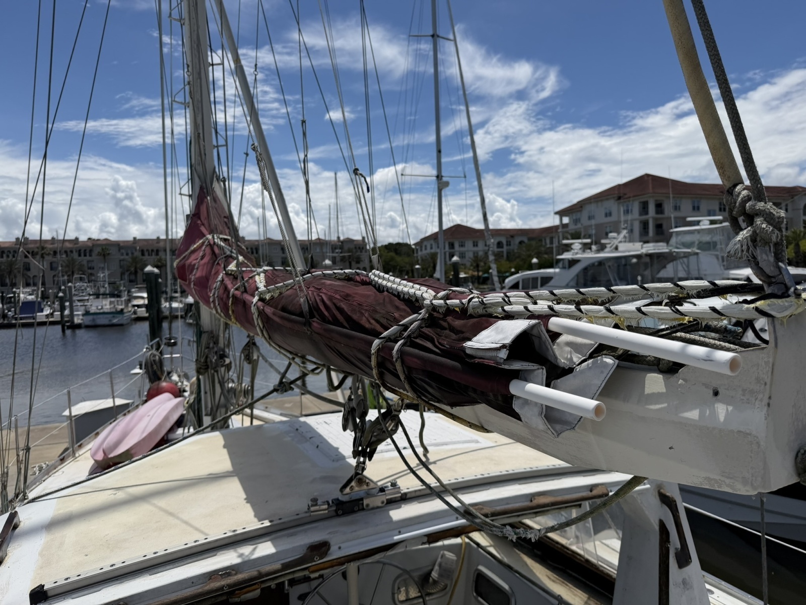 44ft Bruce Roberts Yacht For Sale