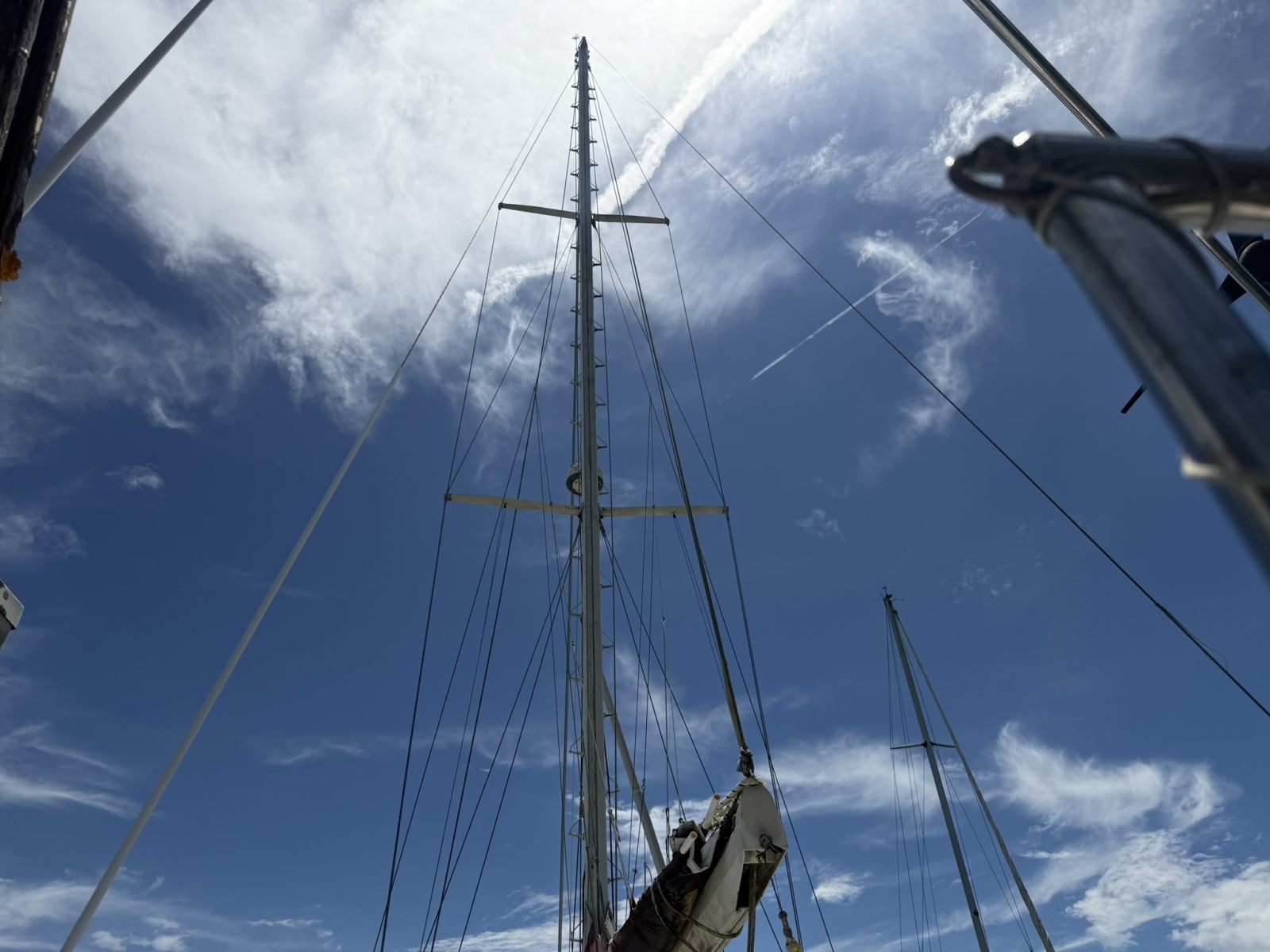 44ft Bruce Roberts Yacht For Sale