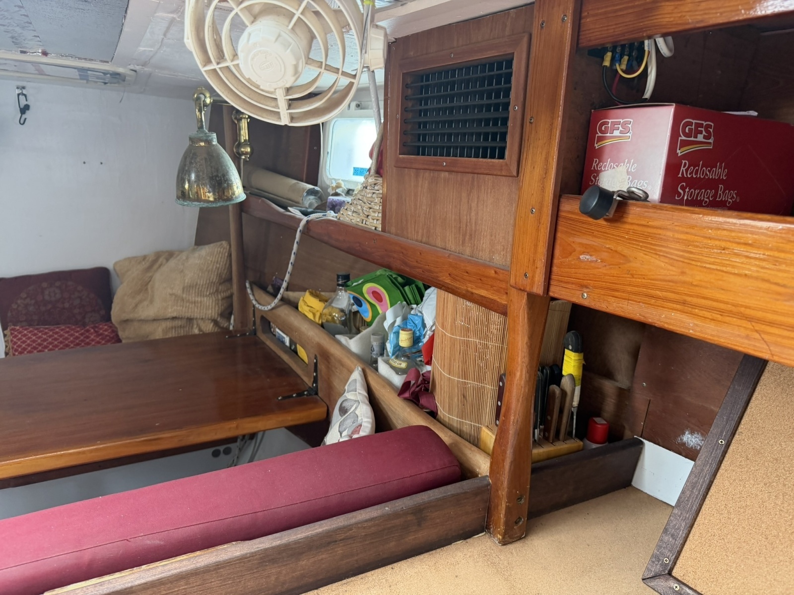 44ft Bruce Roberts Yacht For Sale