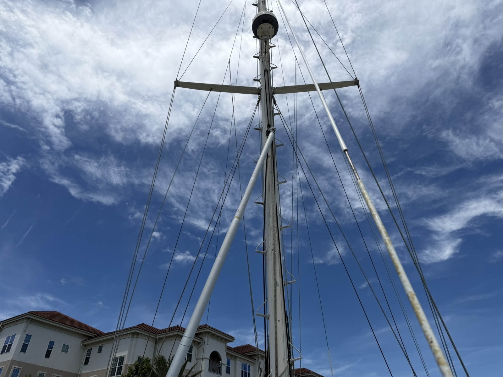 44ft Bruce Roberts Yacht For Sale