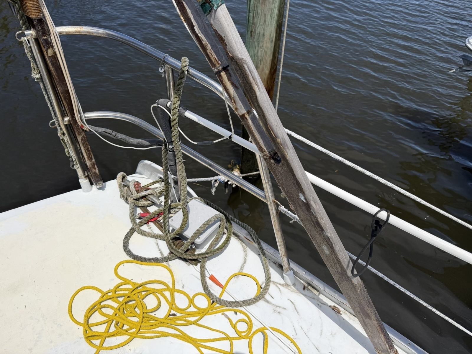 44ft Bruce Roberts Yacht For Sale
