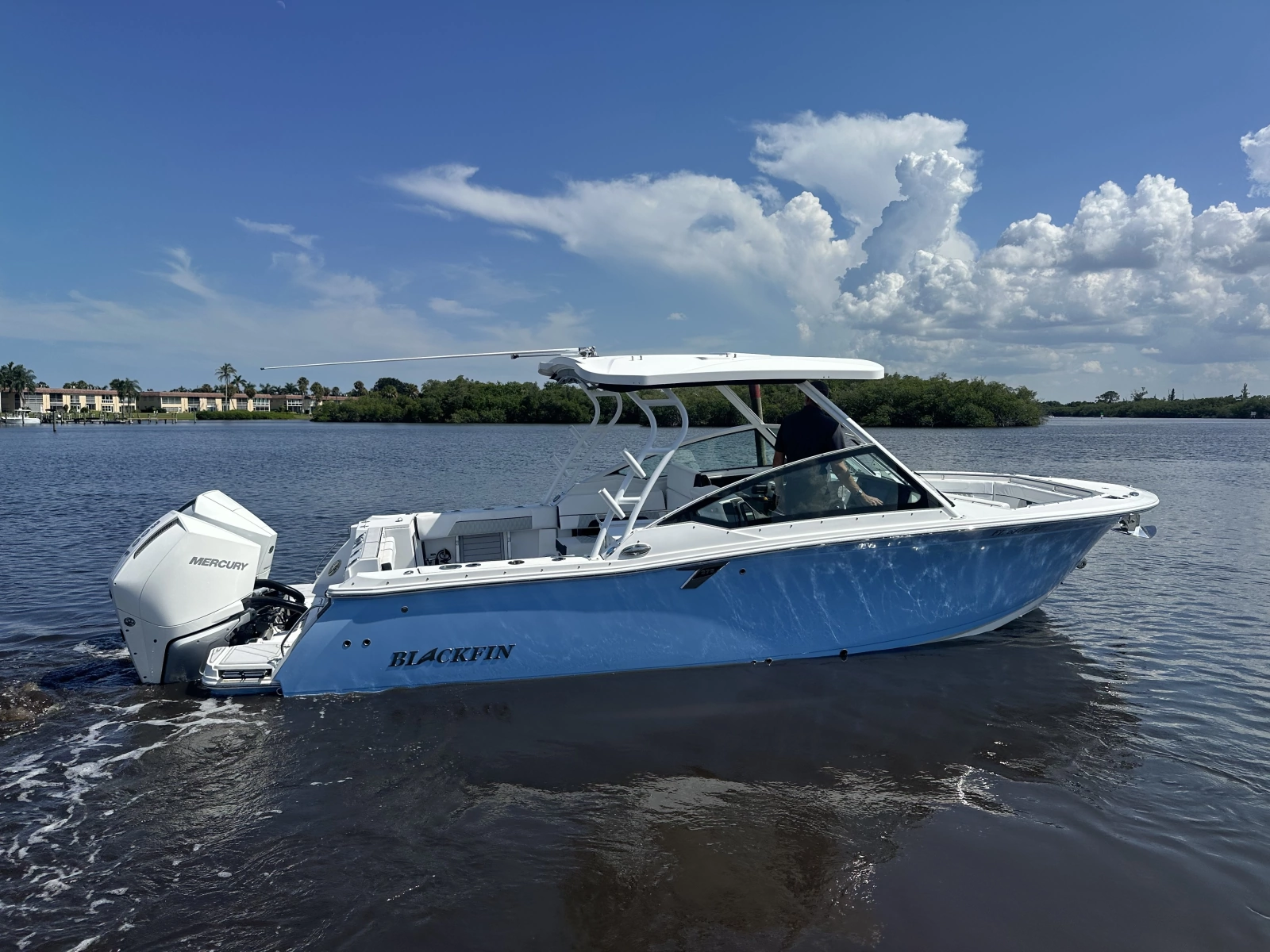 2024 Blackfin 272DC