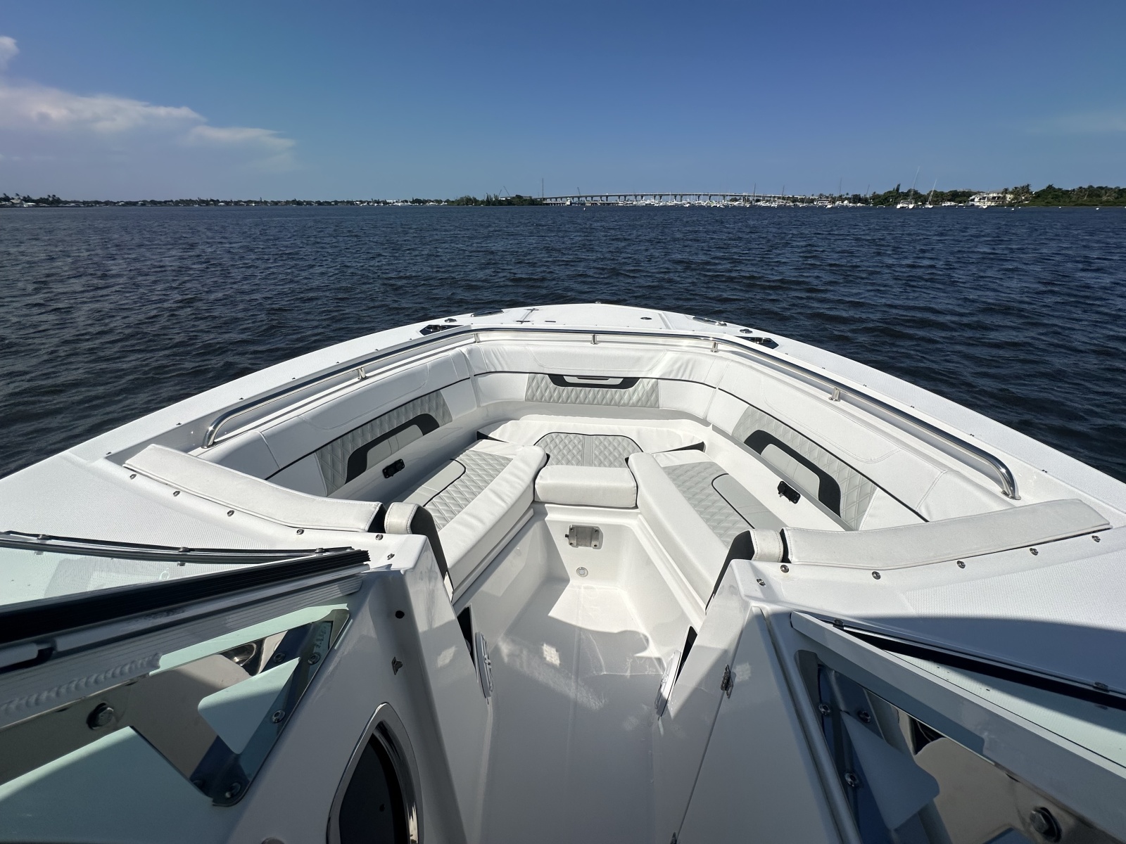 2024 Blackfin 272DC