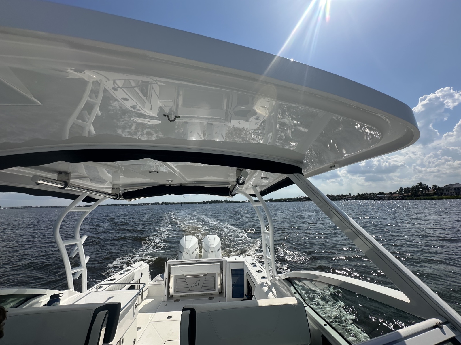 2024 Blackfin 272DC