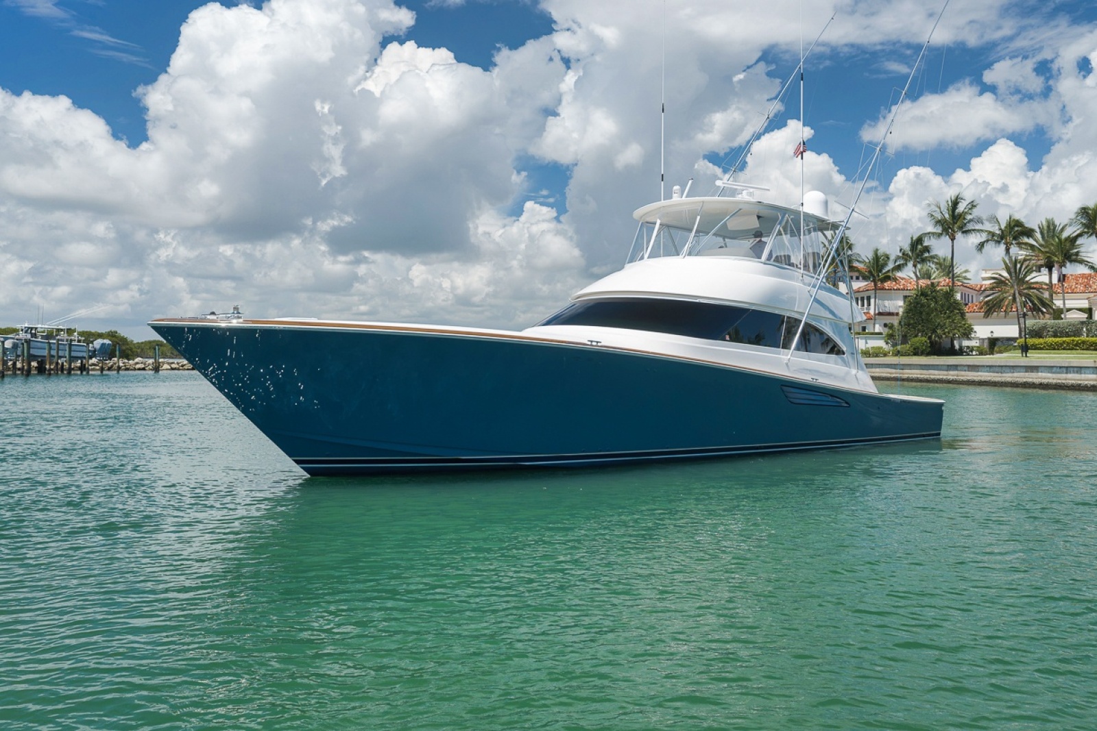 2017 Viking 62 Convertible