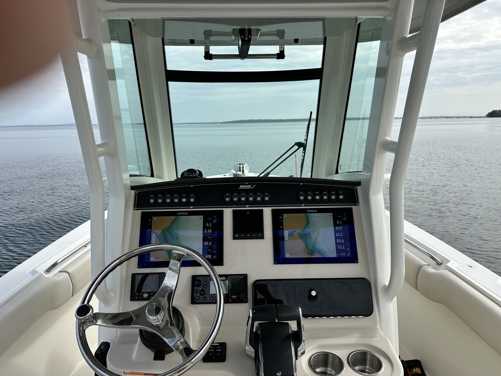 2024 Boston Whaler 250 Outrage