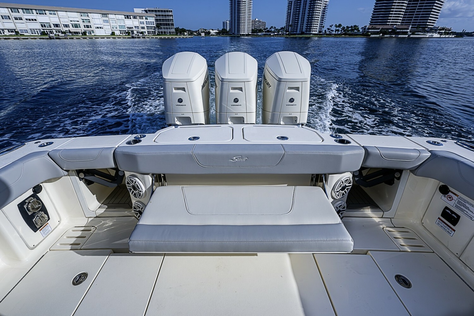 Scout 42 Maizey Blue - Exterior Cockpit