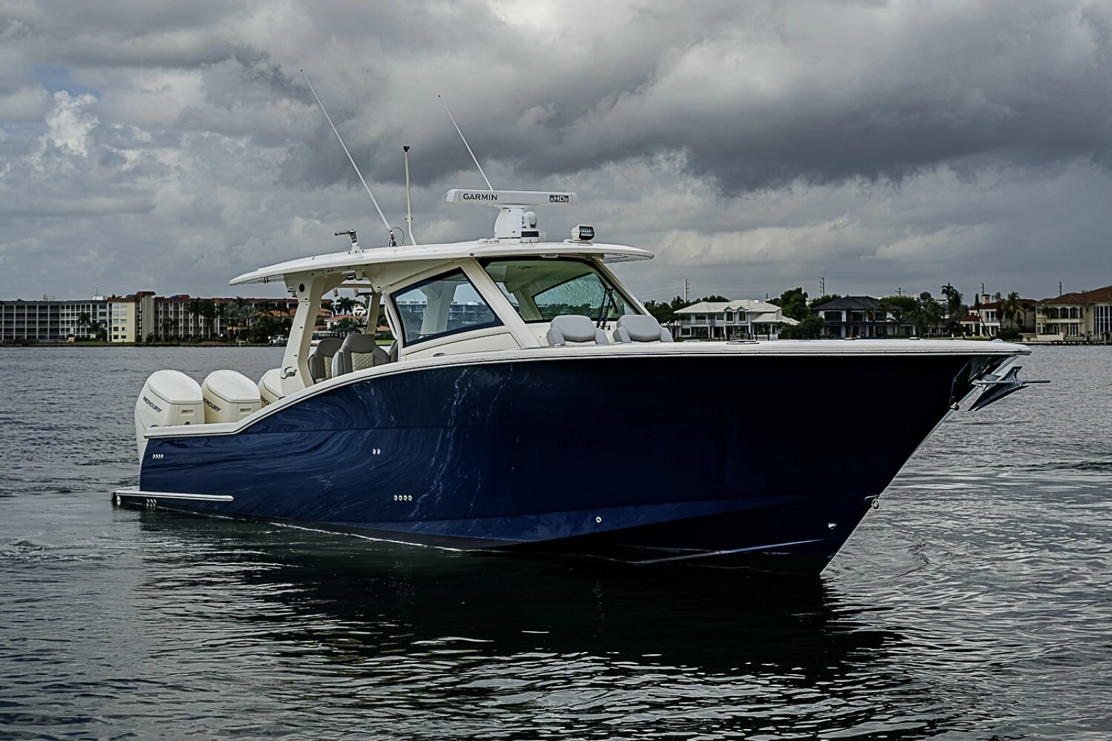 Scout 42 Maizey Blue - Exterior Profile