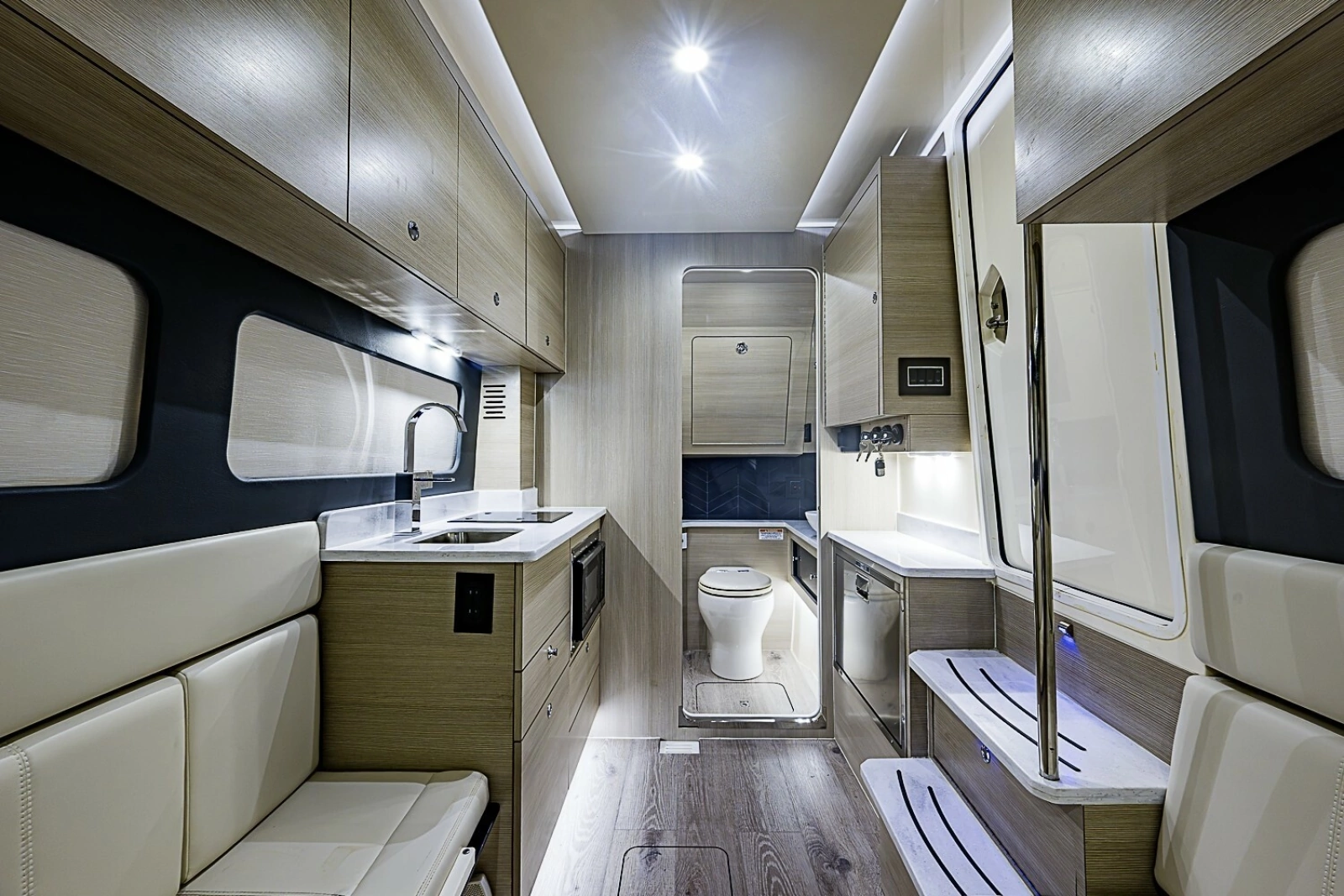 Scout 42 Maizey Blue - Interior Cabin