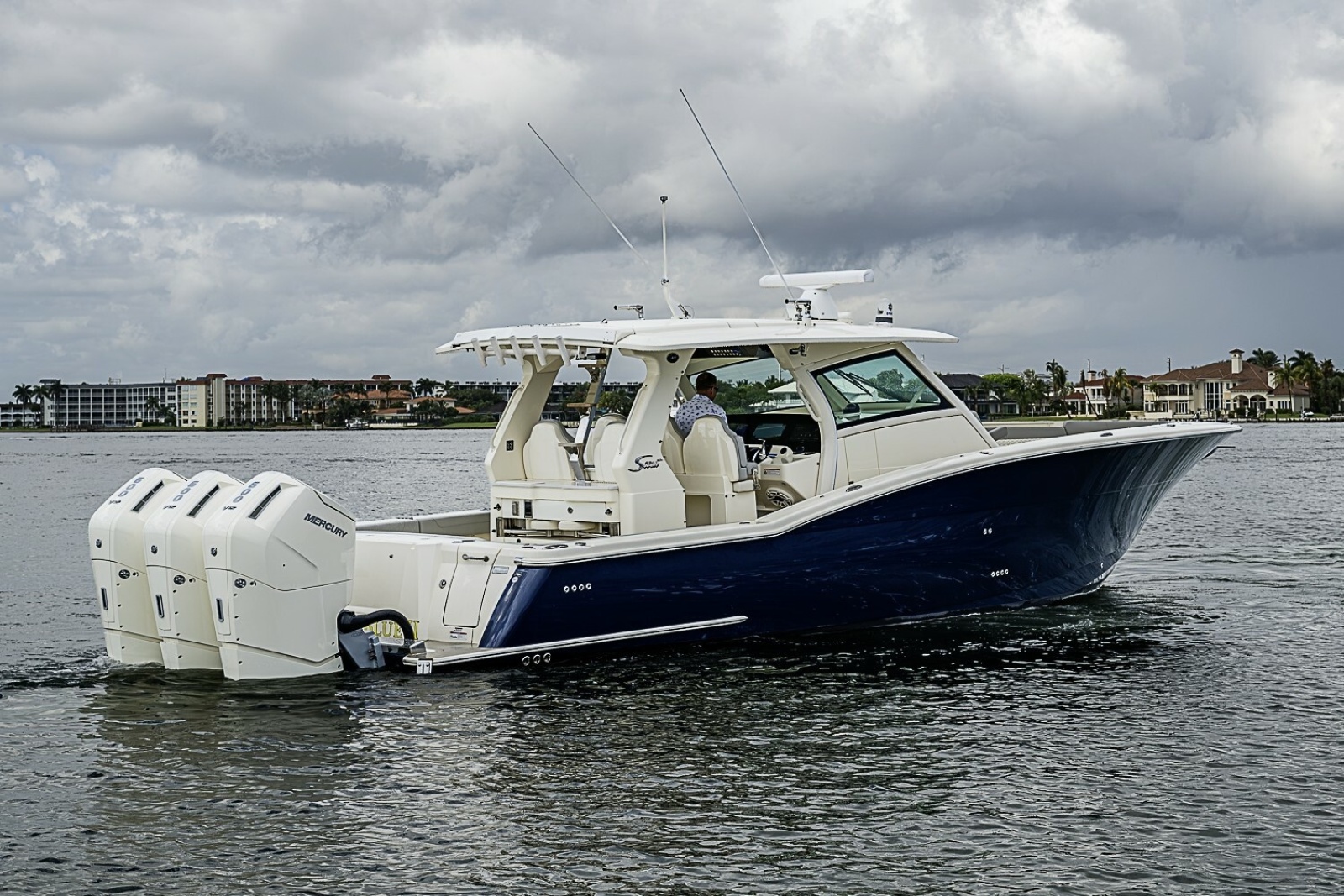 Scout 42 Maizey Blue - Exterior Profile