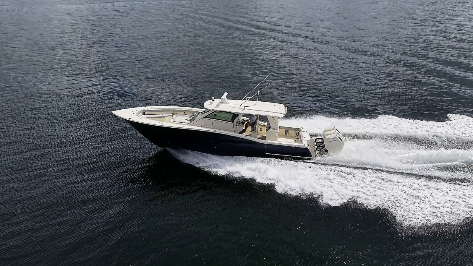 Scout 42 Maizey Blue - Exterior Profile