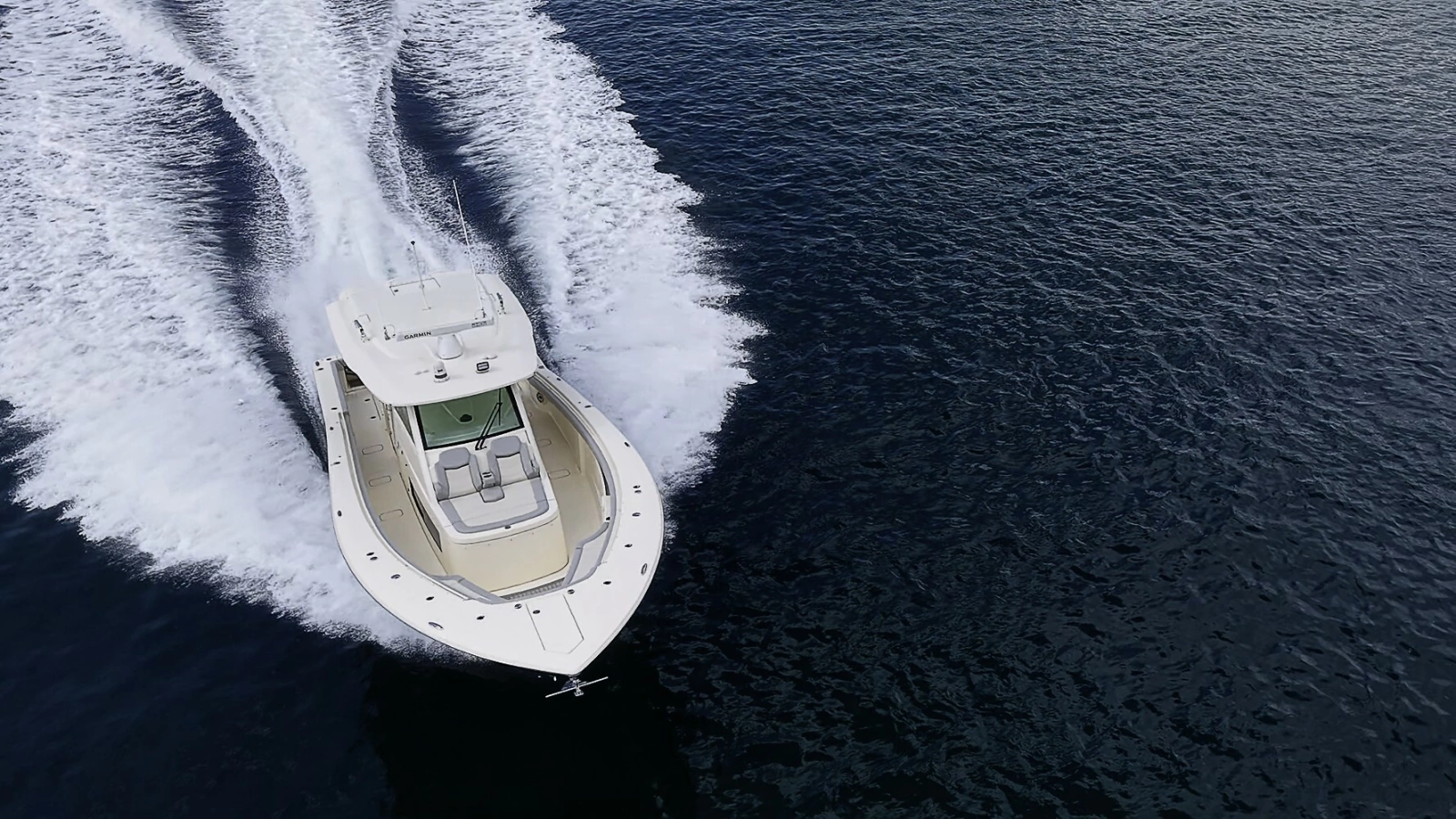 Scout 42 Maizey Blue - Exterior Profile