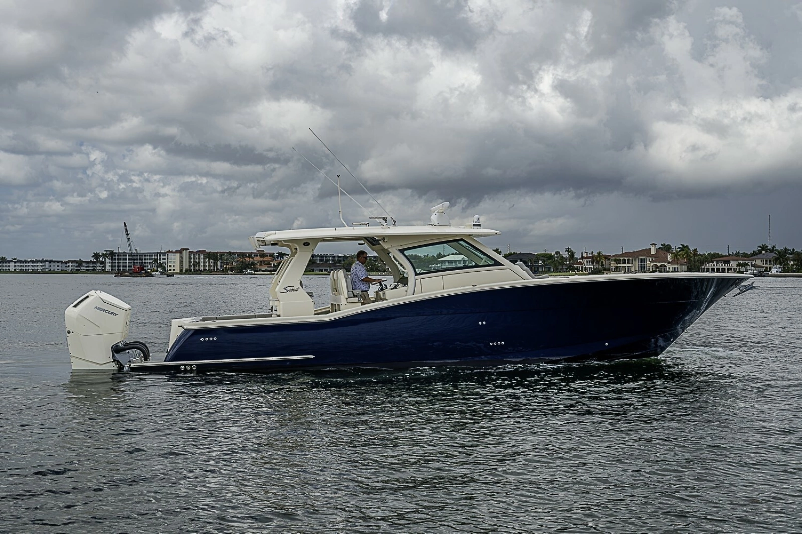 Scout 42 Maizey Blue - Exterior Profile