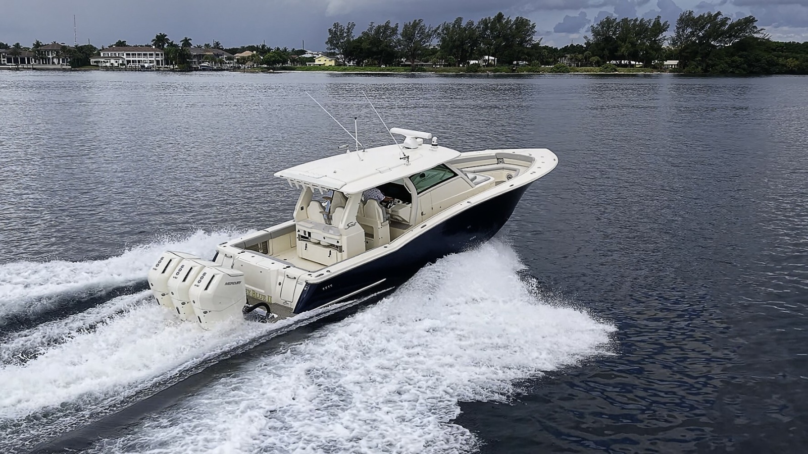 Scout 42 Maizey Blue - Exterior Profile