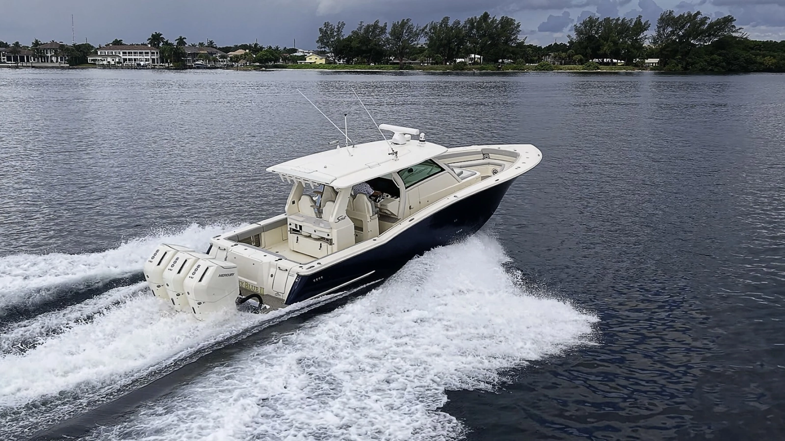 Scout 42 Maizey Blue - Exterior Profile