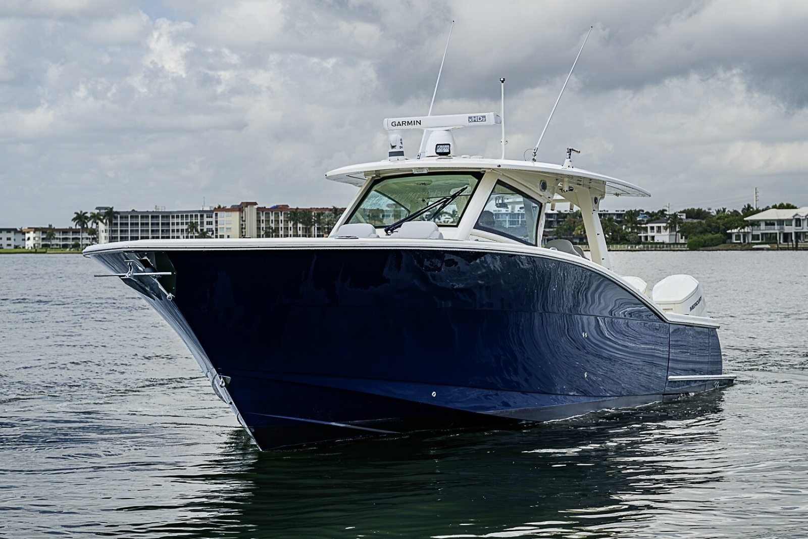 Scout 42 Maizey Blue - Exterior Profile