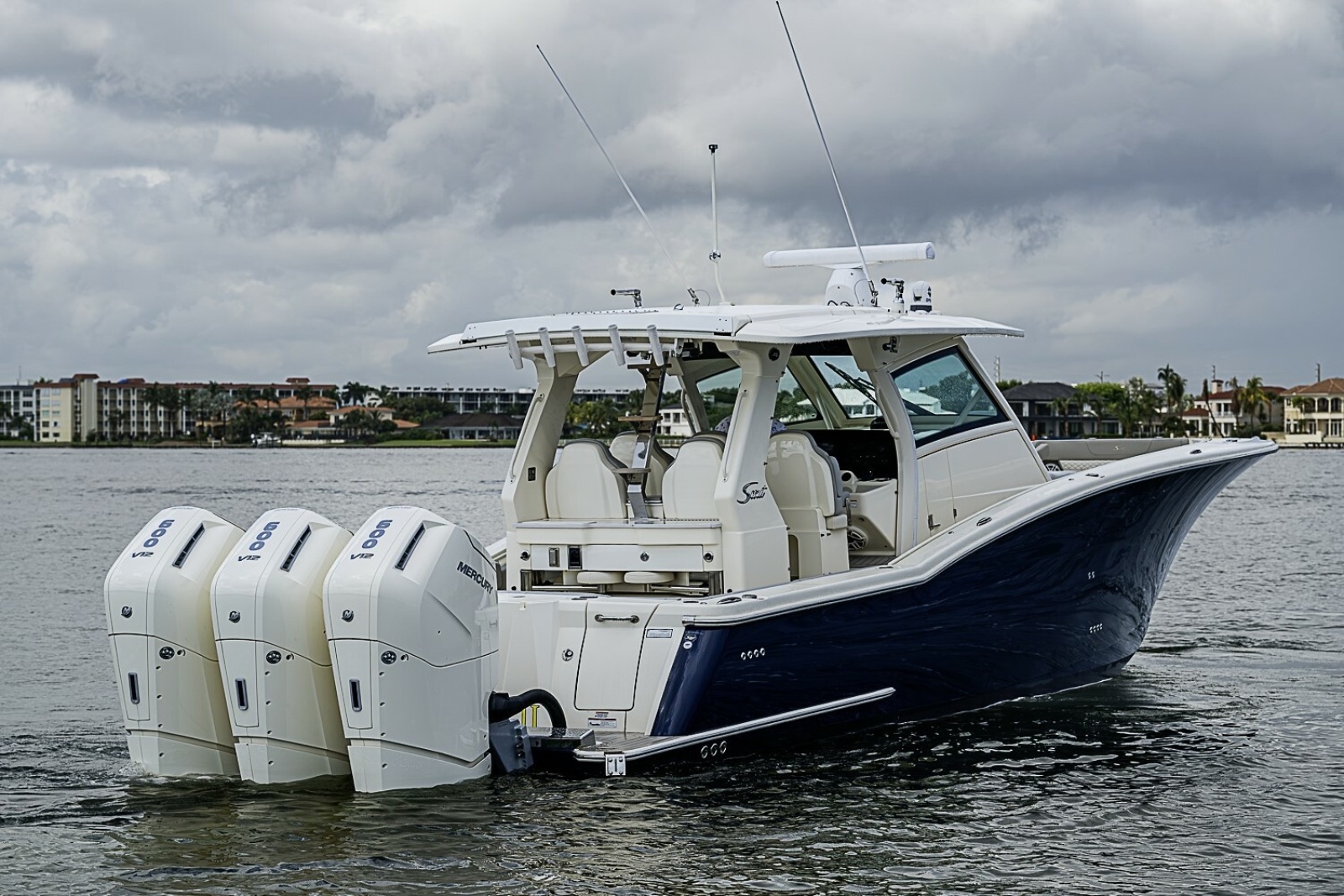 Scout 42 Maizey Blue - Exterior Profile