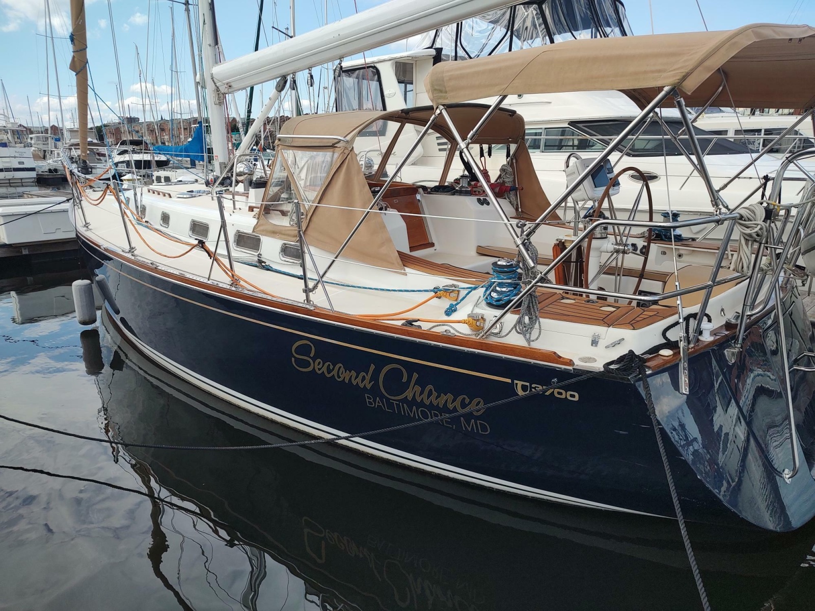 2004 Tartan 3700