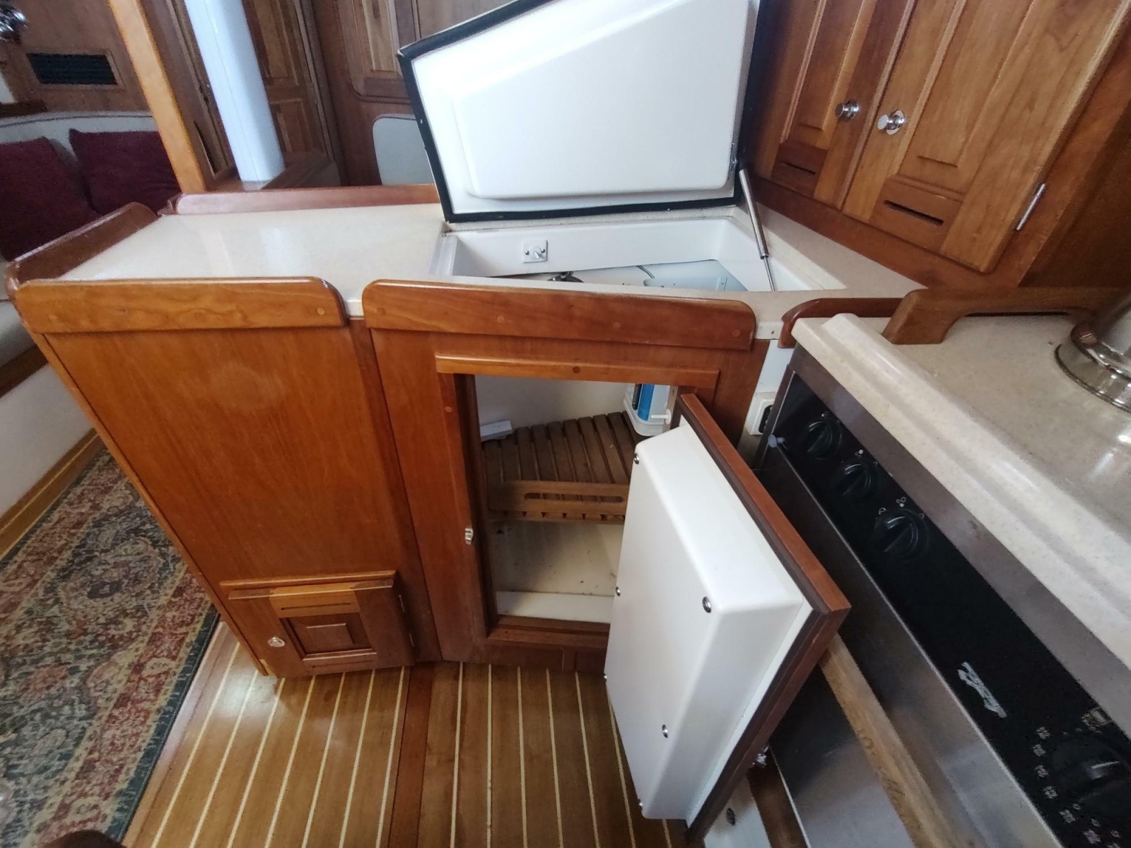 2004 Tartan 3700
