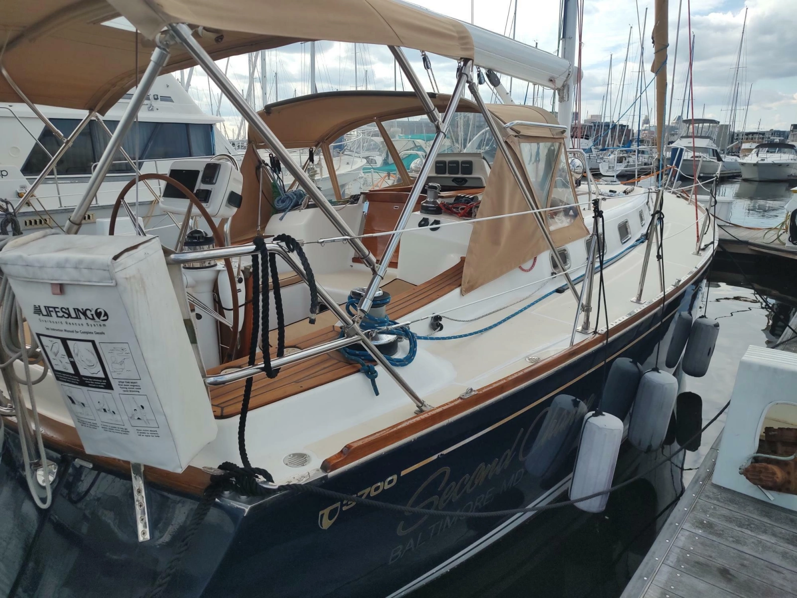 2004 Tartan 3700