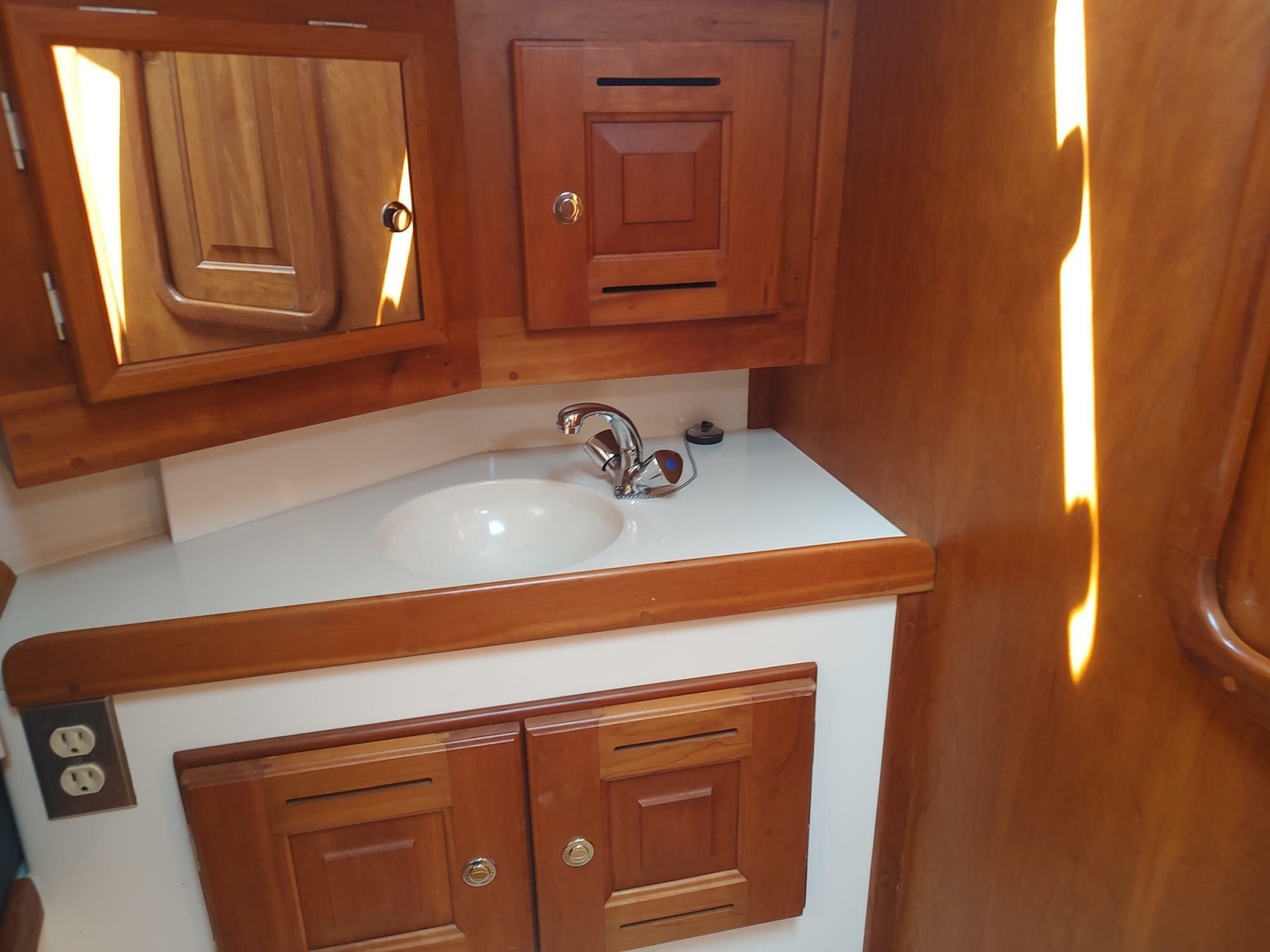 2004 Tartan 3700