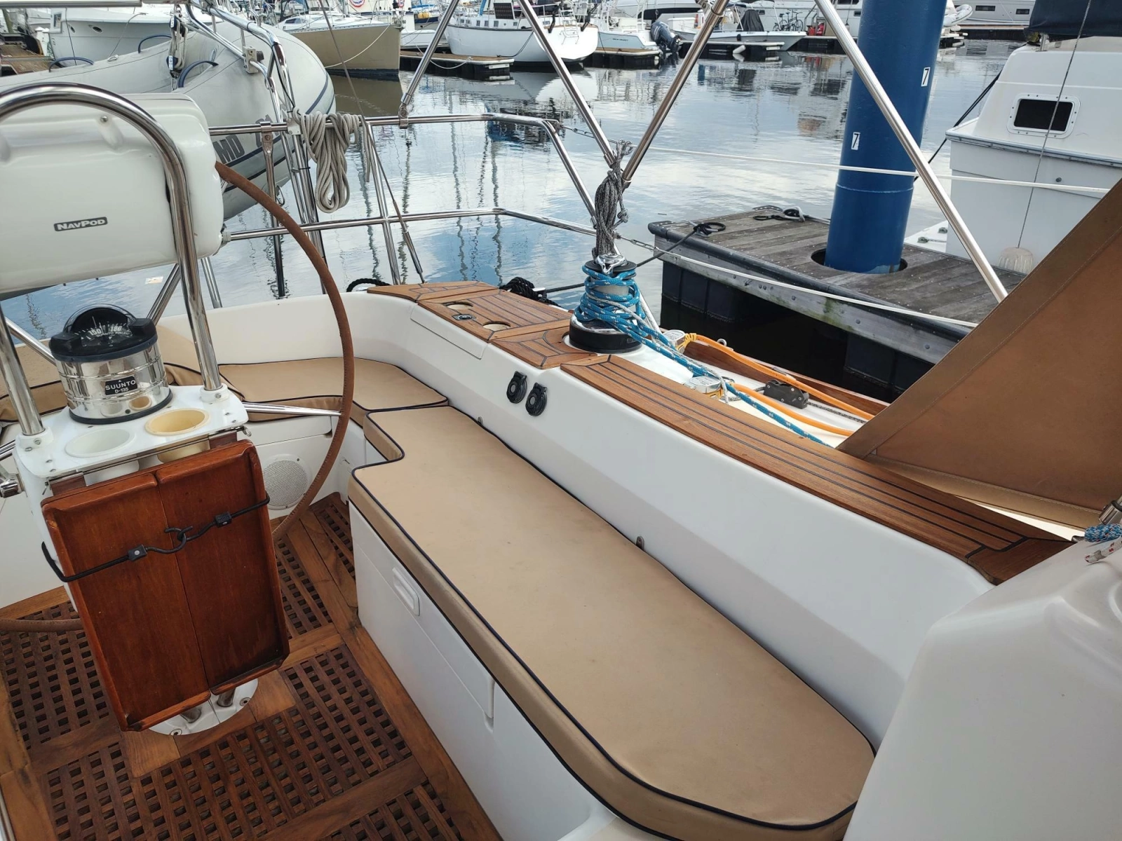 2004 Tartan 3700
