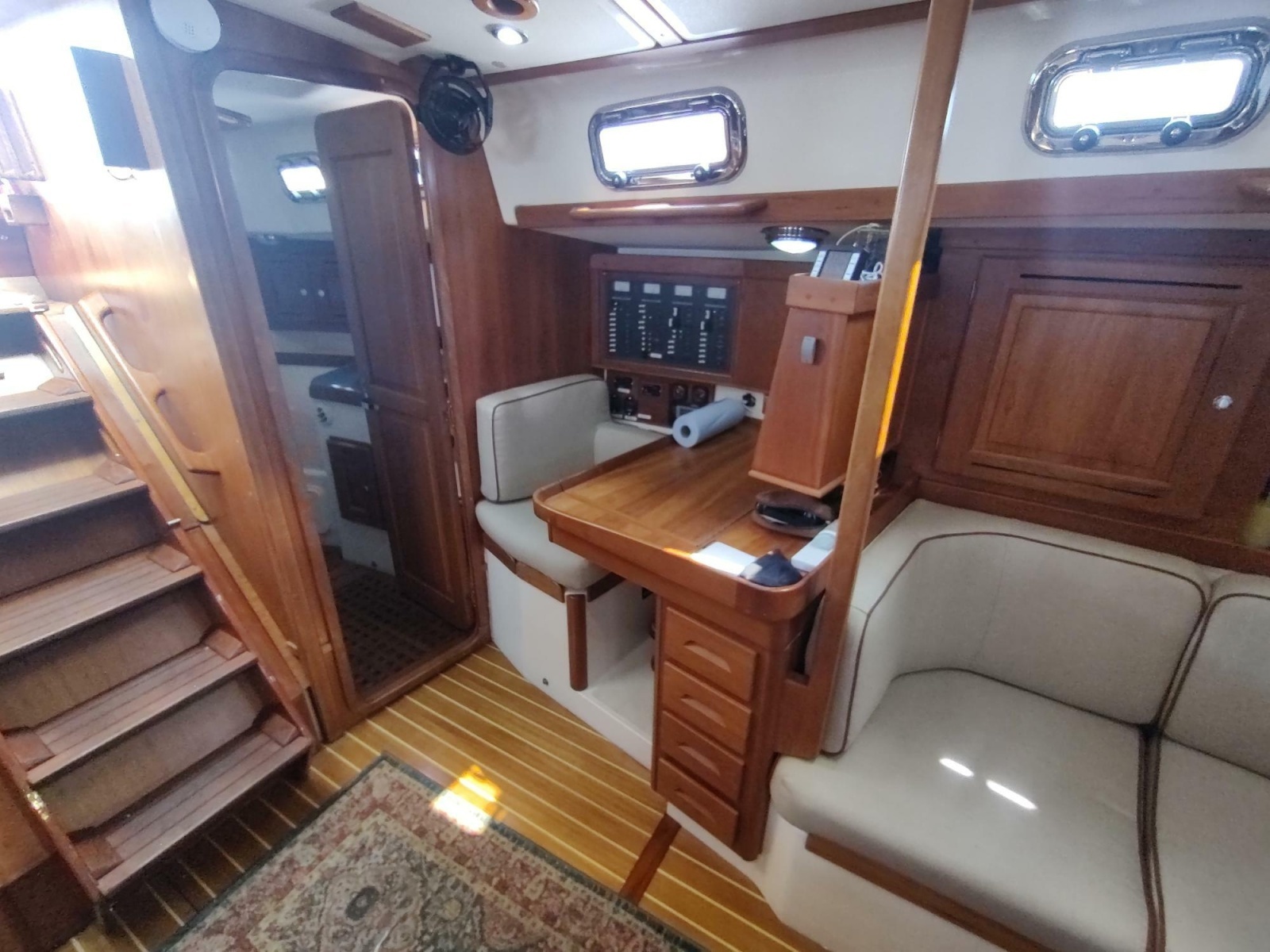 2004 Tartan 3700
