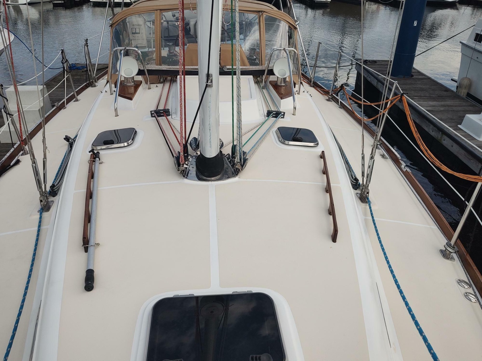 2004 Tartan 3700