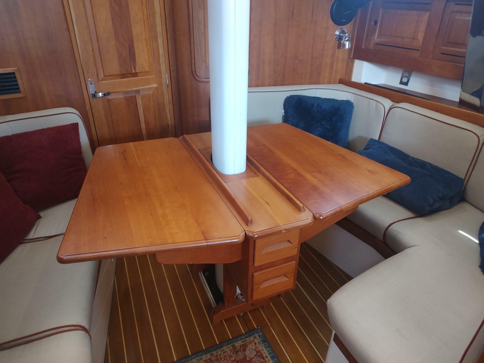 2004 Tartan 3700