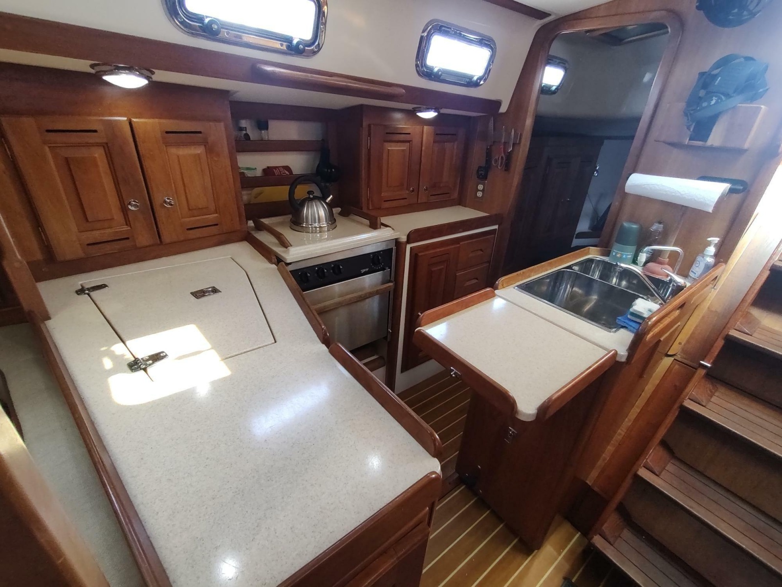 2004 Tartan 3700