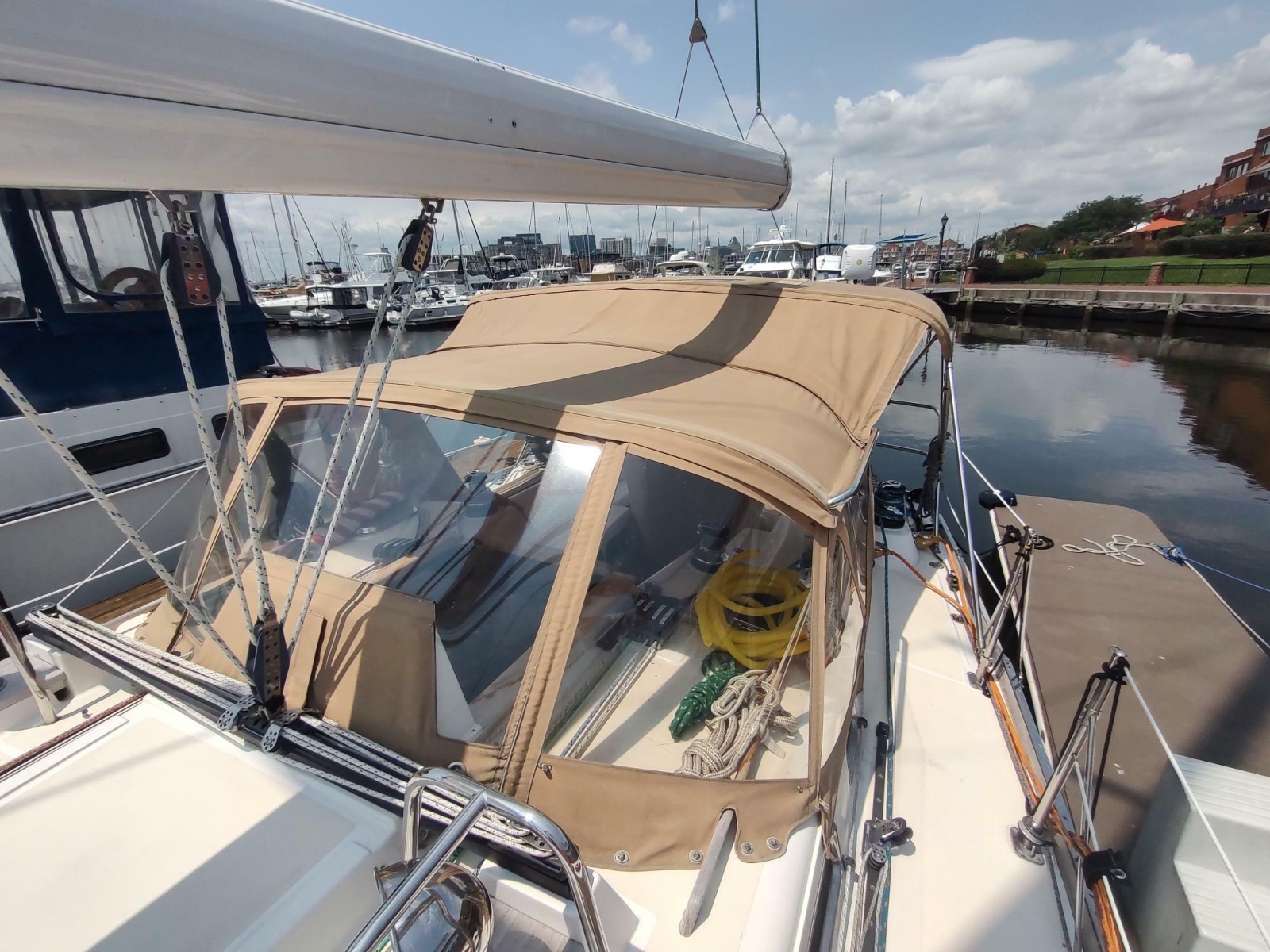 2004 Tartan 3700