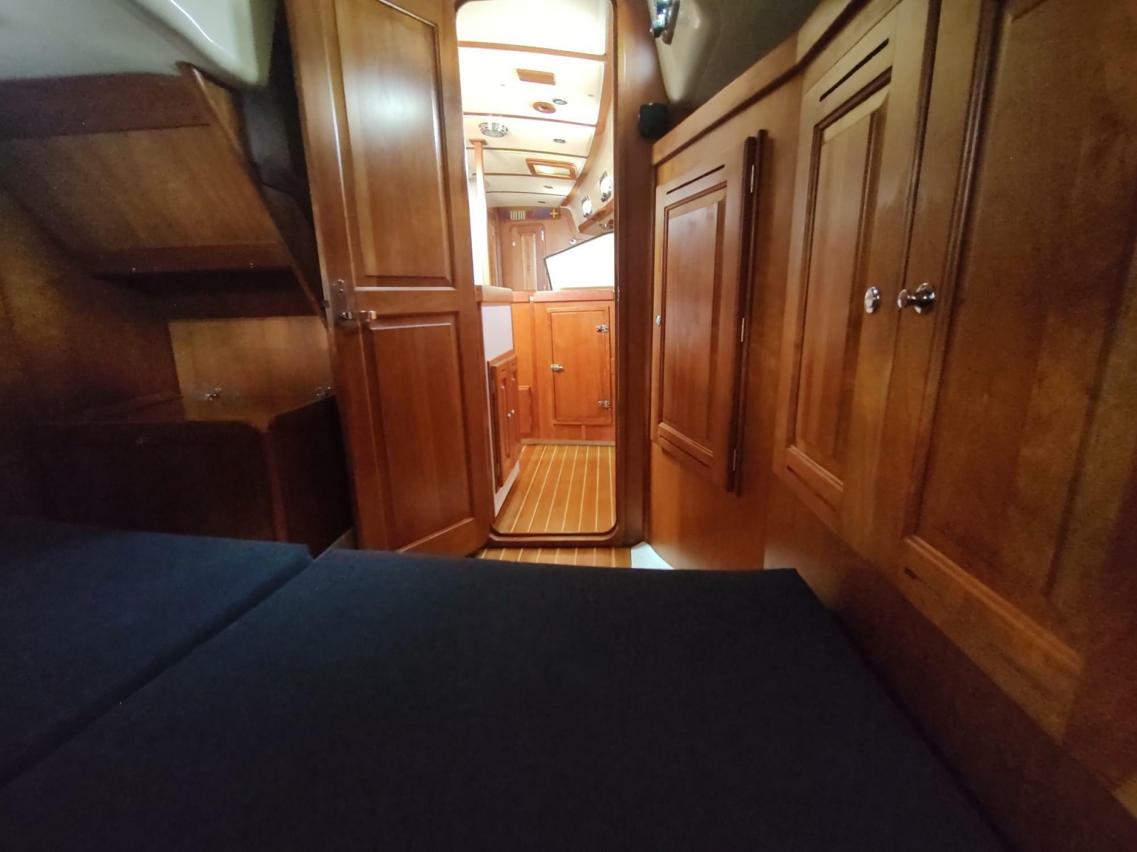 2004 Tartan 3700