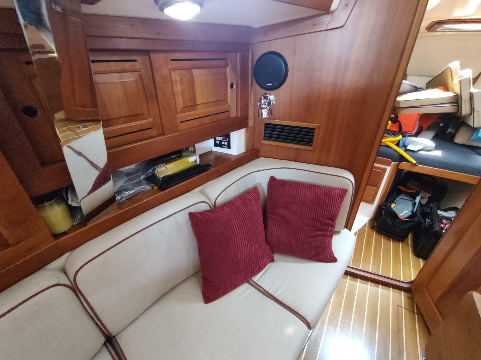 2004 Tartan 3700