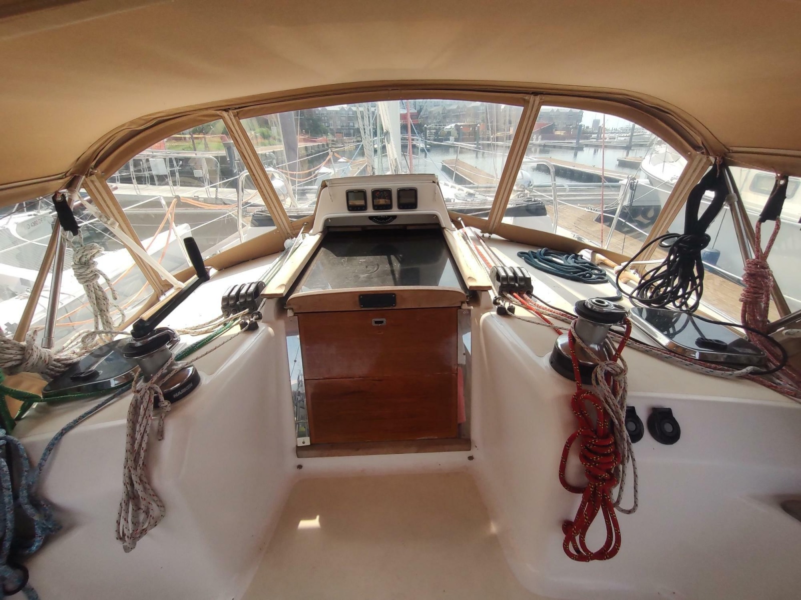 2004 Tartan 3700