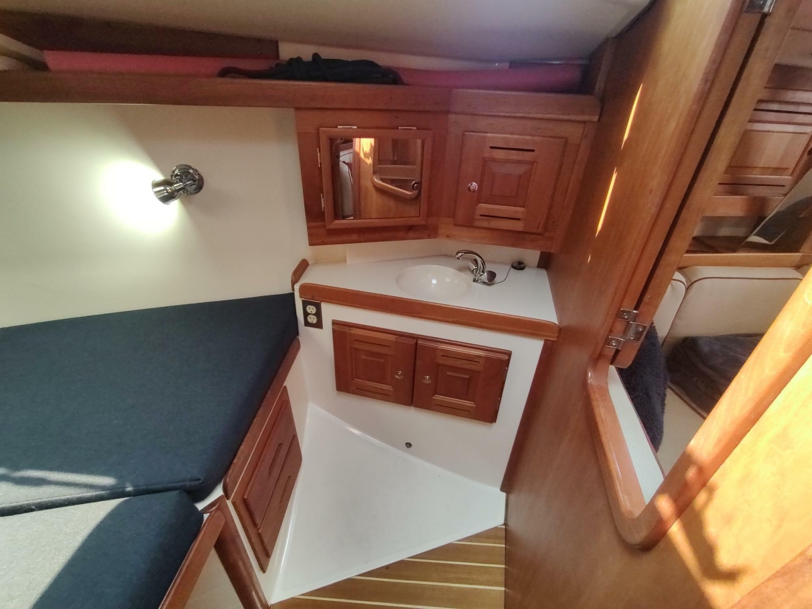 2004 Tartan 3700