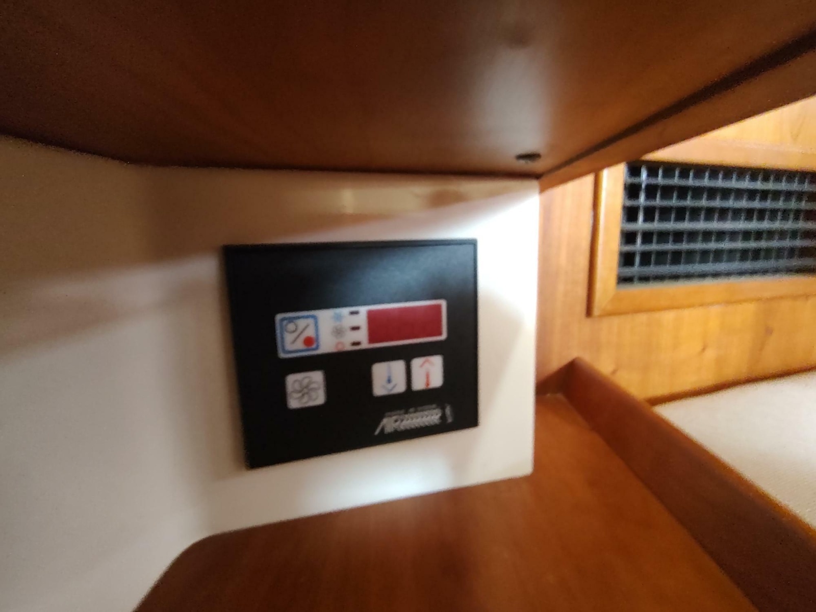 2004 Tartan 3700