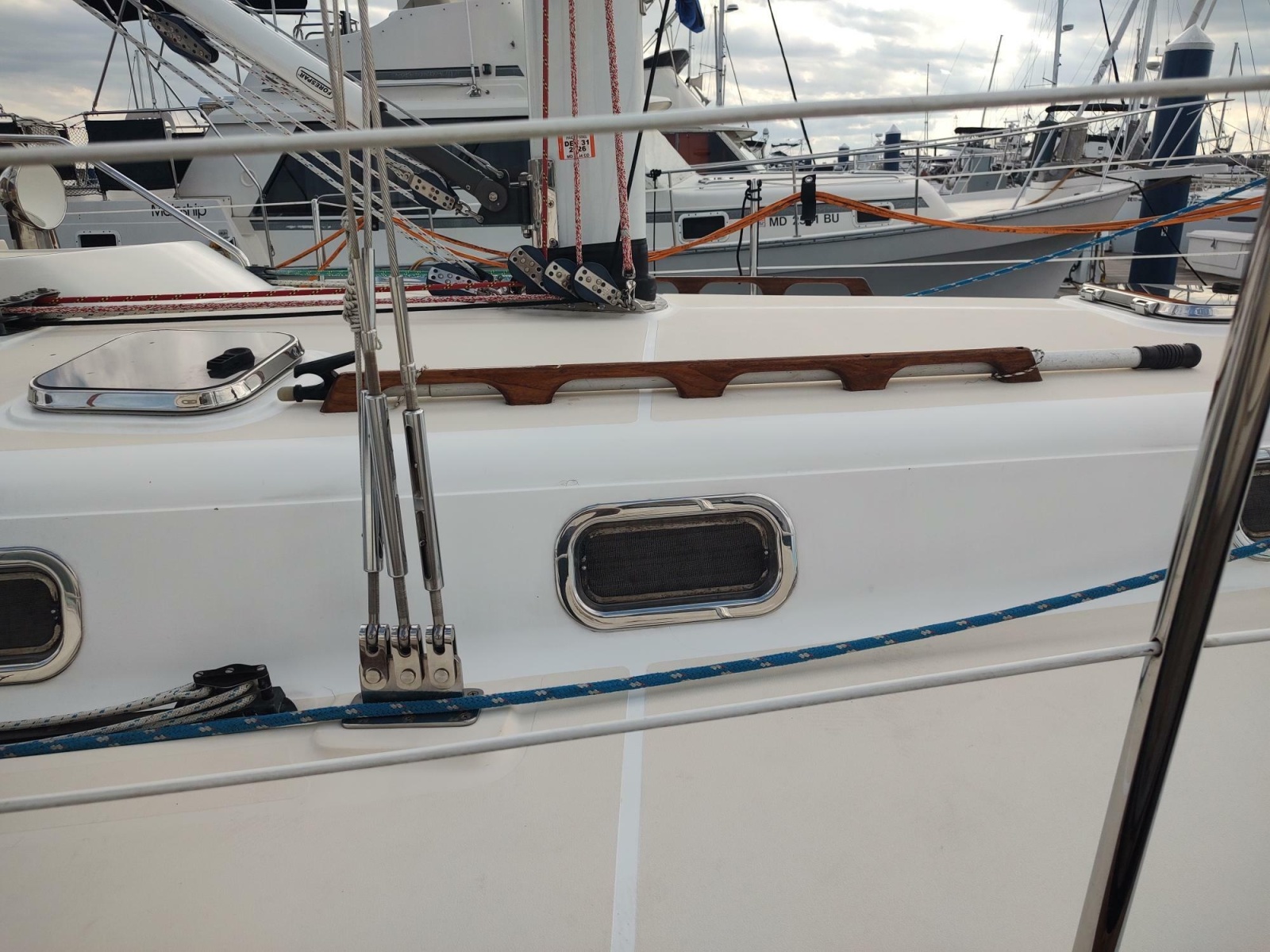 2004 Tartan 3700