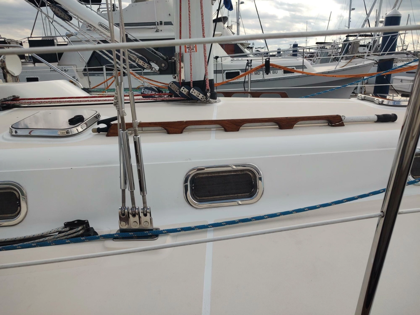 2004 Tartan 3700