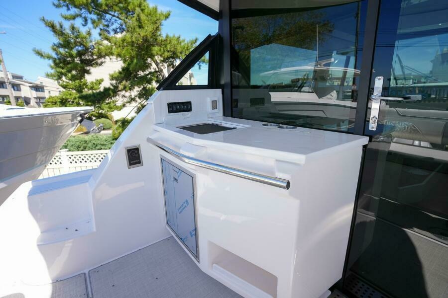 38ft Regal Yacht For Sale